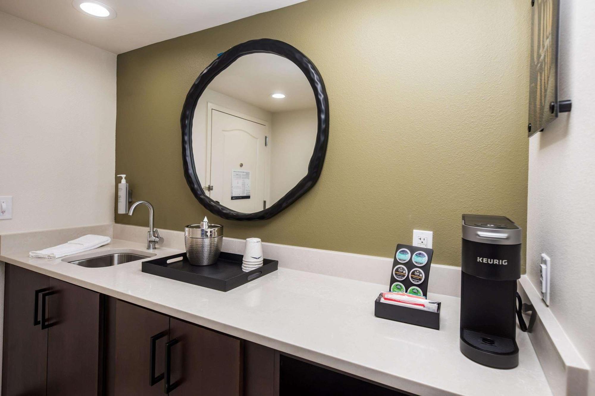 Hampton Inn & Suites Dobson Eksteriør bilde