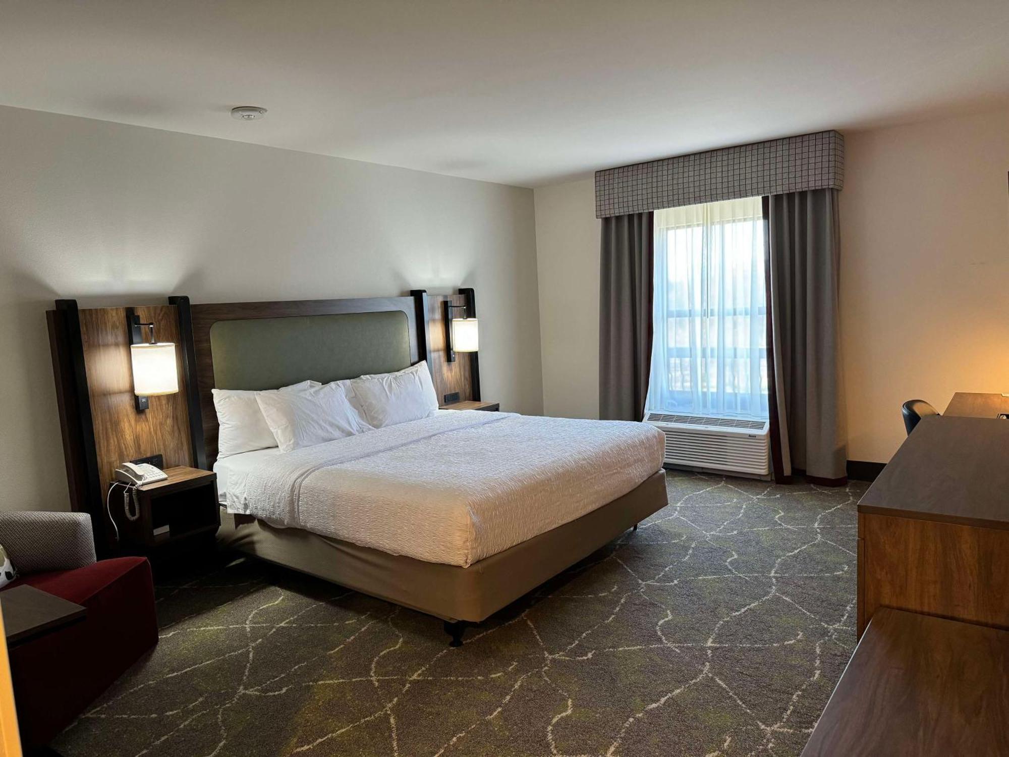 Hampton Inn & Suites Dobson Eksteriør bilde